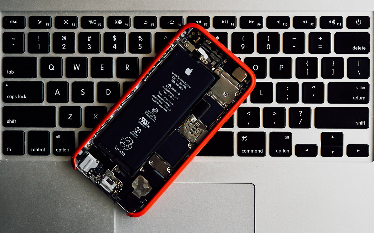 Apple iPhone 6 внутри