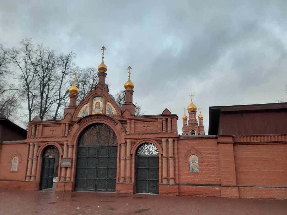 Богослужения московских монастырей