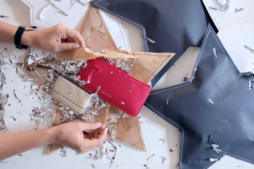 Получилась яркая и необычная упаковка подарка. Картинка pinterest.com