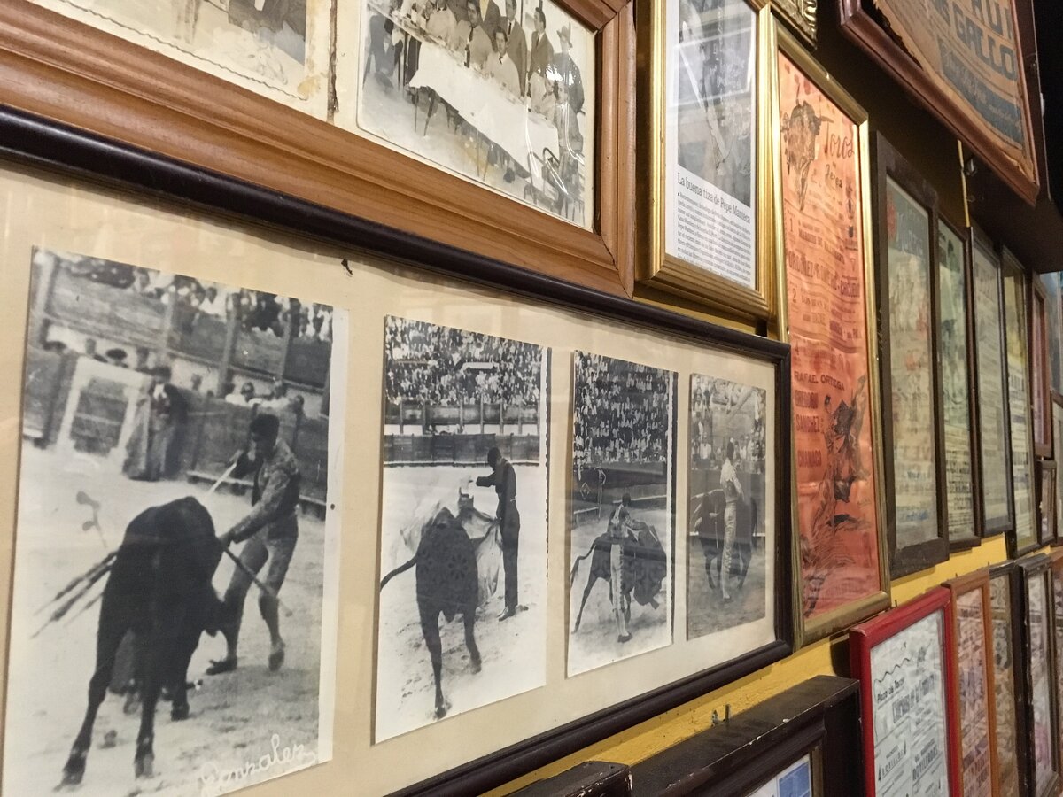 Таверна Casa Manteca (Испания.Кадис), фото автора