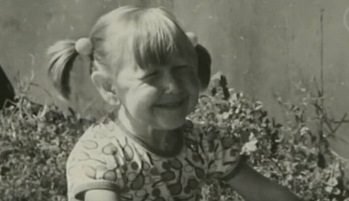 Практически с младенчества Ирина начала стремительно стареть