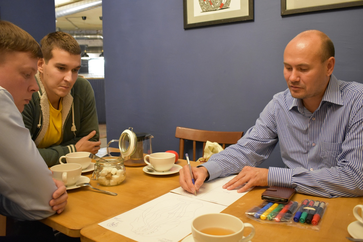 Смирнов Егор, психолог.