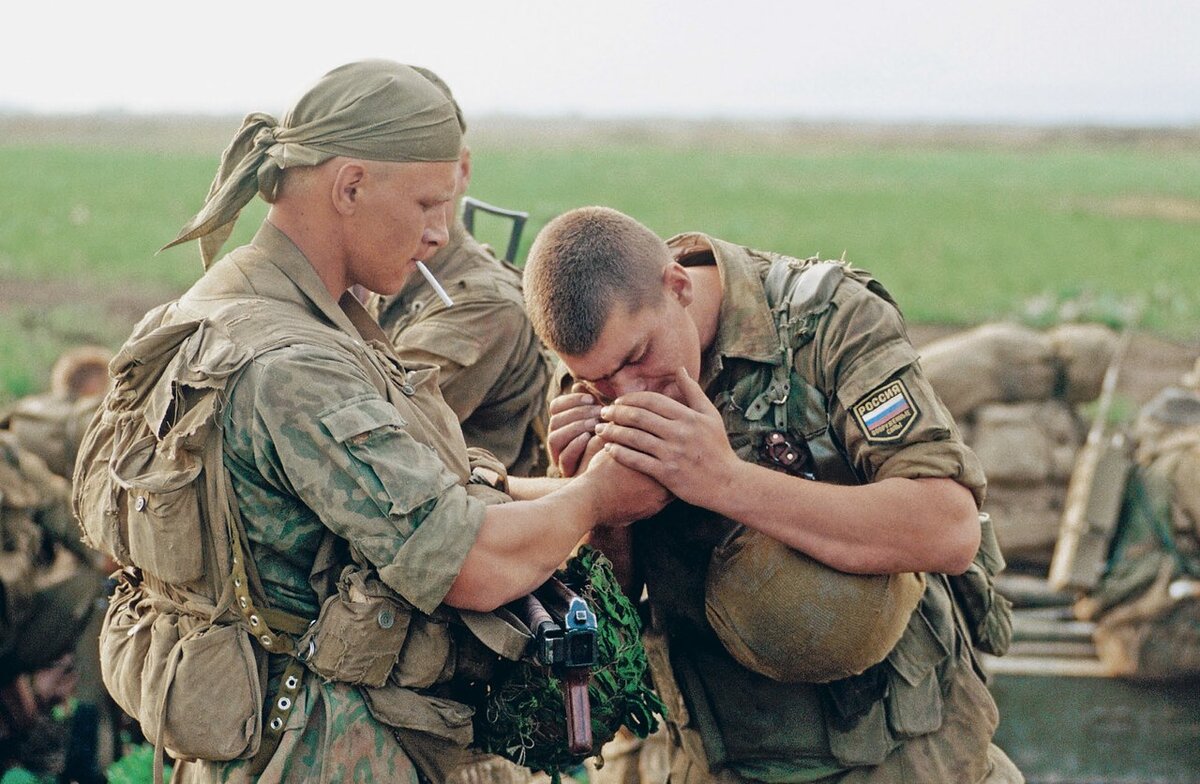 Уставшим от войны. Русские солдаты в Чечне. Русский солдат. Фото солдата.