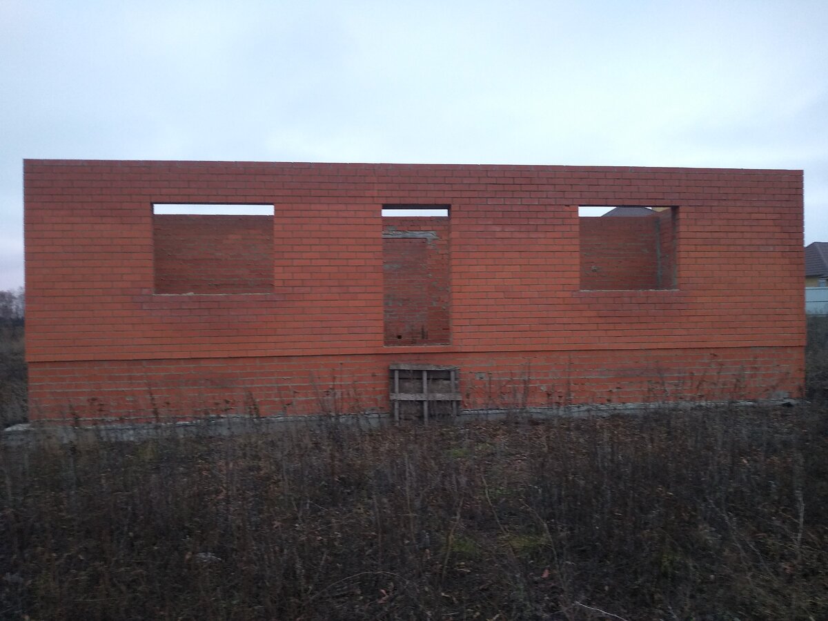 Коробка недостроенного дома без крыши с участком в 10 соток за 1 200 000 рублей. @Горбунов Сергей Канал Самостройщика СТРОЮ САМ.