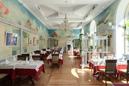 Ресторан Центральный на Суворовском пр. также закрылся 