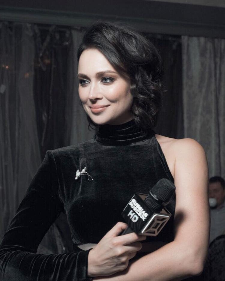 Настасья Самбурская