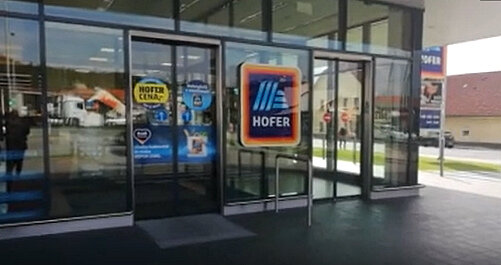 Продуктовый магазин Hofer в Словении