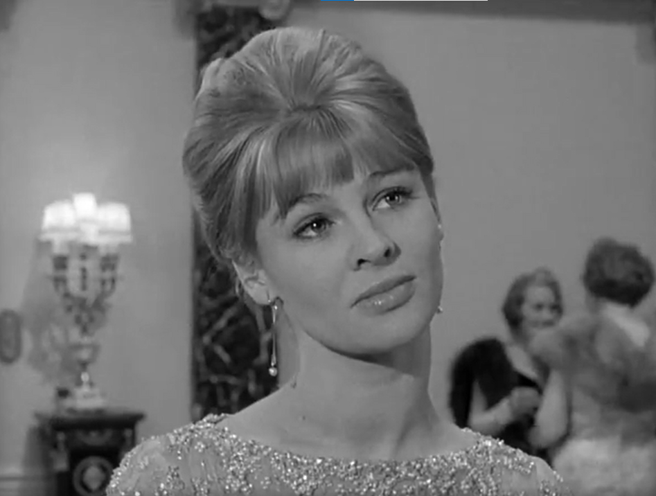 Главную героиню в картине "Дорогая" сыграла талантливая и красивая Джули Кристи