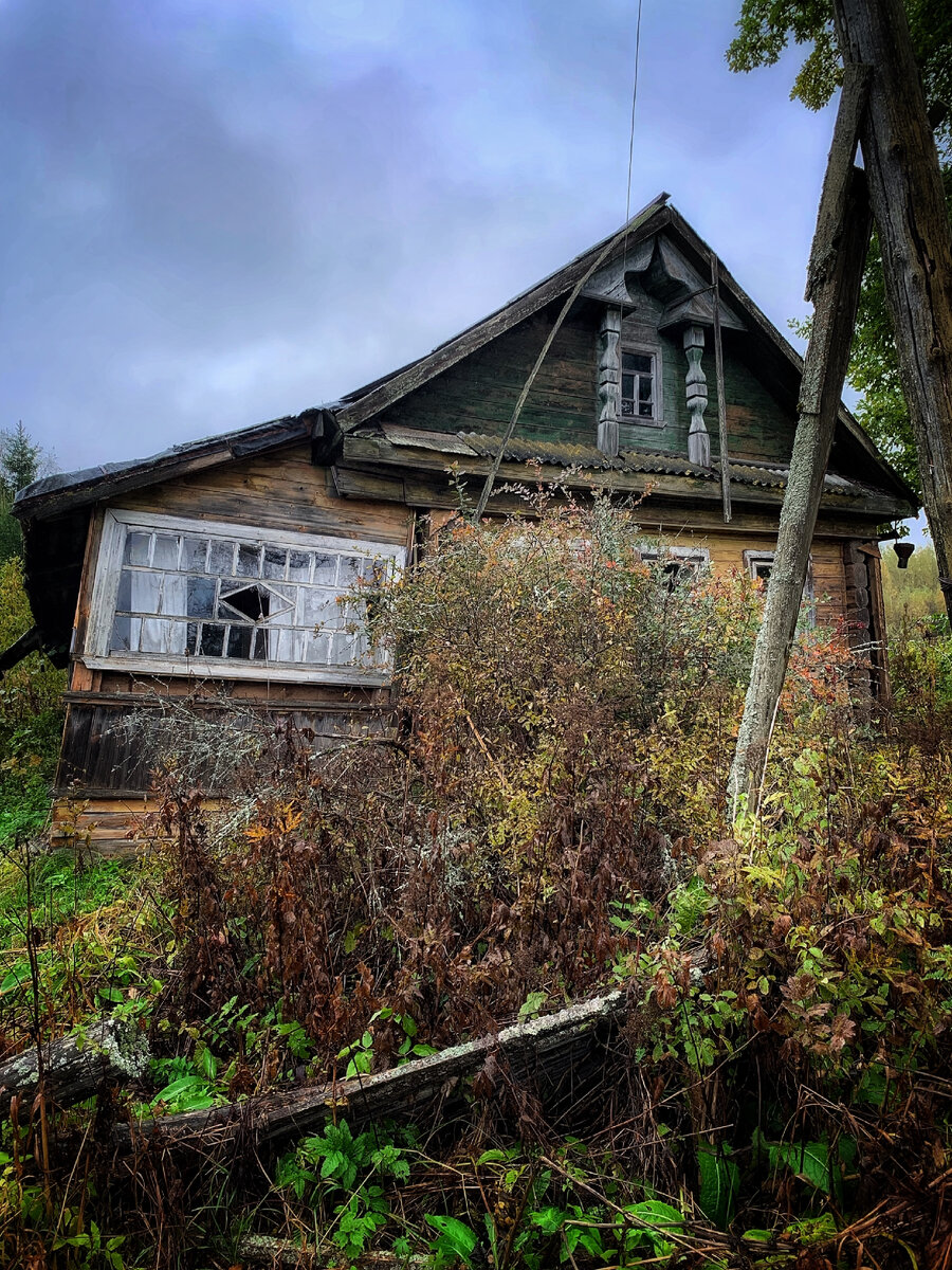 Один из немногих ещё жилых домов