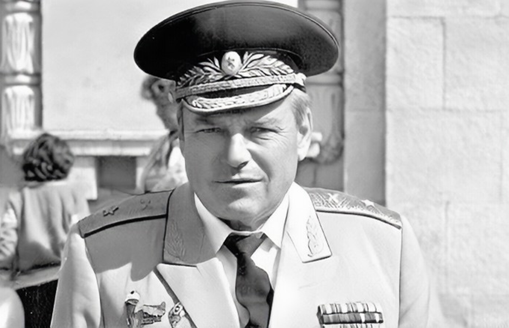Артемов сын сталина. Артём Фёдорович Сергеев. Сергеев Артем (1921-2008). Артём Фёдорович Сергеев сын Сталина. Генерал Артем Сергеев