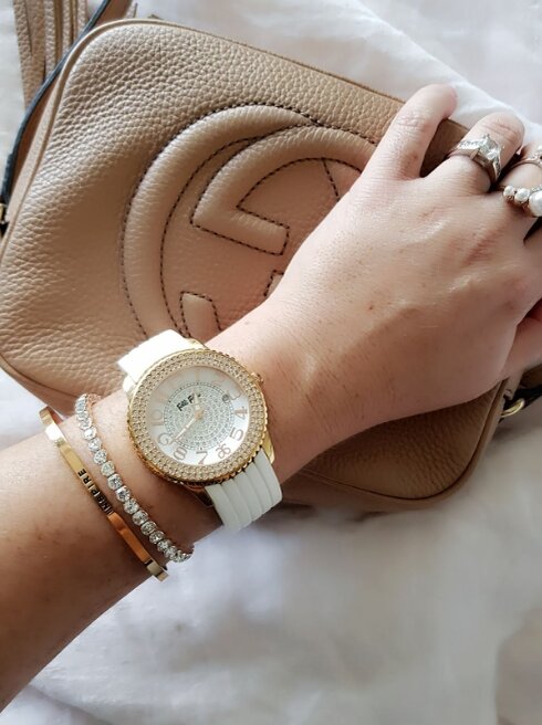 Женские часы со стразами