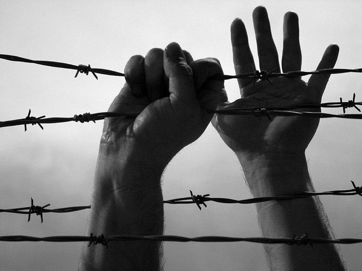 Лучше картинки не нашлось, к сожалению, по смыслу наверное бы не пропустили.. Фото из интернета.