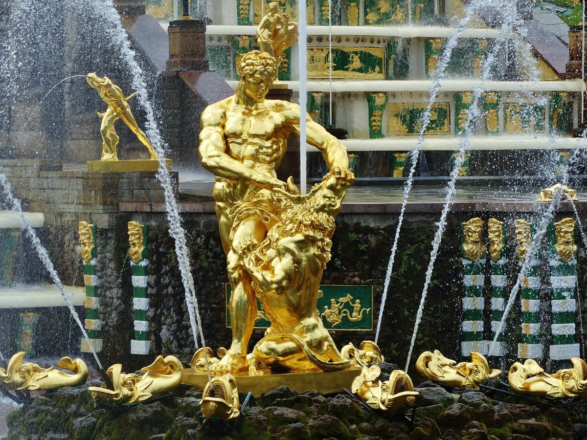 статуи петергофа