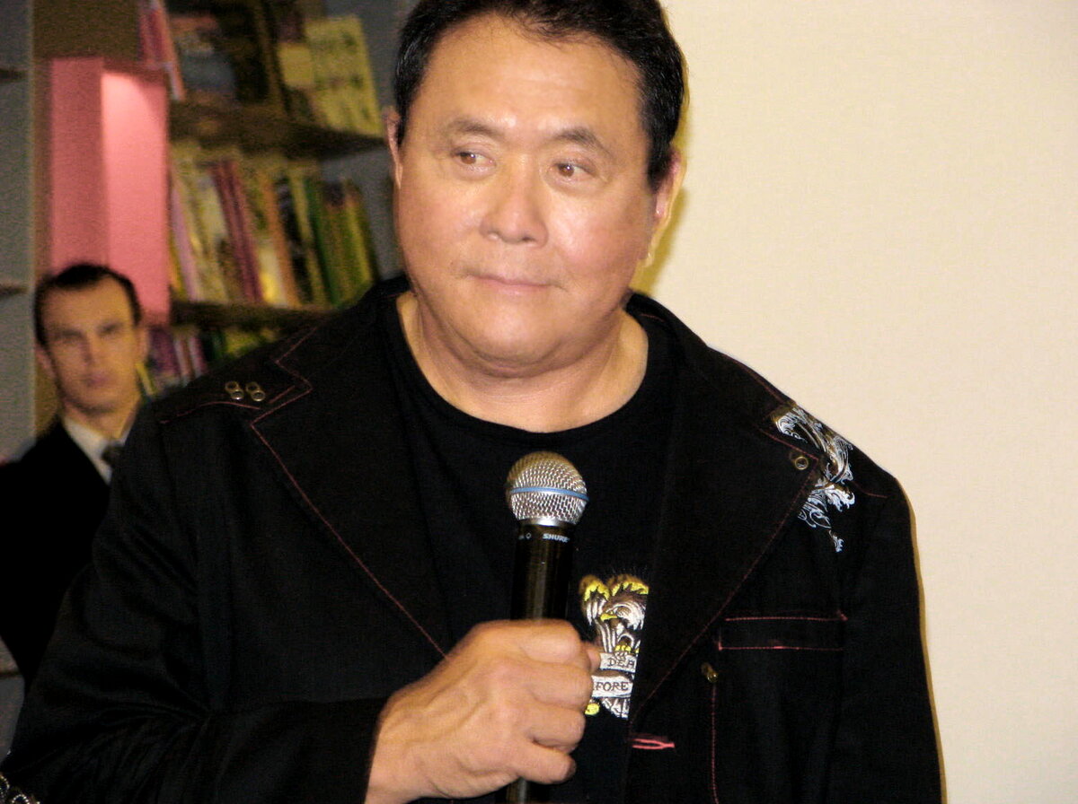 Роберт Кийосаки в России. Фото Юлии Руденко.