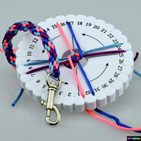 Легкое и красивое плетение. Японские жгуты кумихимо можно сделать пару штук за вечер