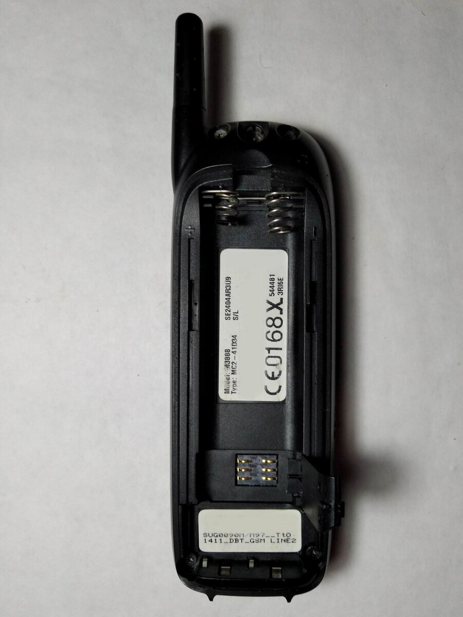 снята задняя крышка