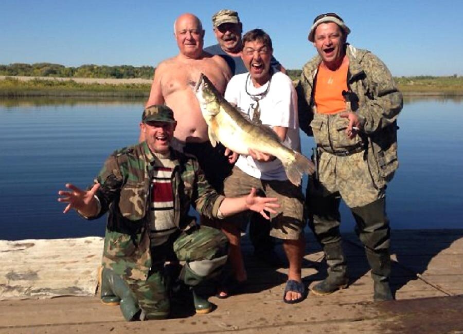 Одним из значимых уловов на рыболовной базе «Золотая Дельта» стал судак, пойманный на джиг на реке Герасимовка, (4,3кг) в августе-сентябре.