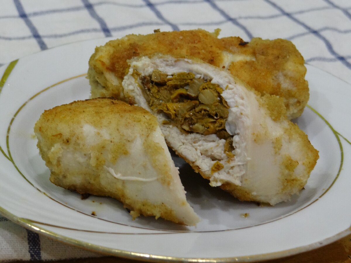 Куриные рулетики с грибами