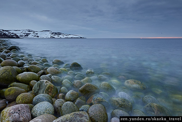 Пляж у моря