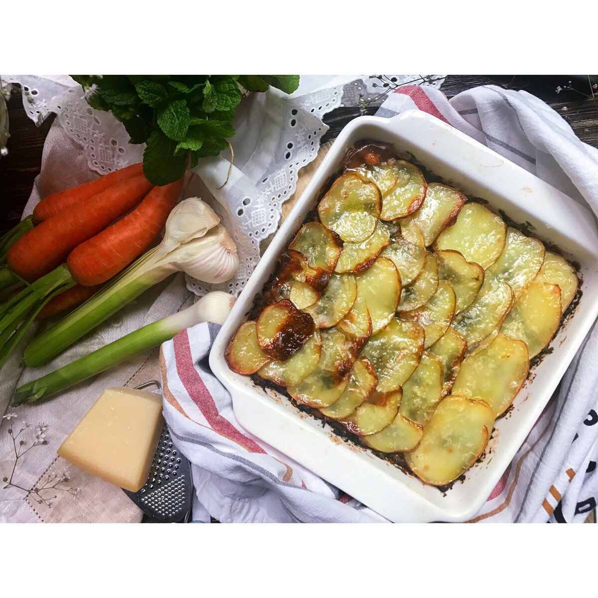 Нежнейшее мясное суфле под хрустящей картофельной корочкой - любовь на всю жизнь...