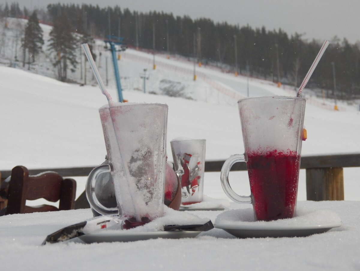 Клюквенный морс согревает в мороз! Выпивается в лёт! Настроение улёт! Разжижающий кровь напиток