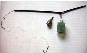 Рыболовам известно, что большая рыба практически никогда не подходит близко к берегу. Крупные экземпляры могут находиться в десятках метрах от берега. В таких местах невозможно ловить, используя поплавочную удочку. В таких случаях используется снасть, которая называется закидушка или донка. В основном она применяется для ловли рыбы, которая обитает на дне.