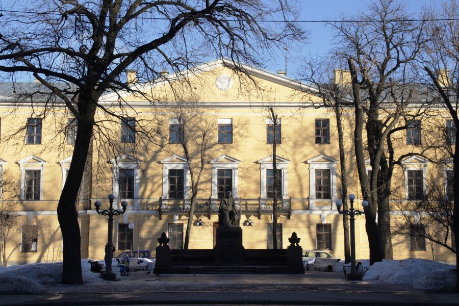 Николаевское кавалерийское училище     Фото из открытых источников