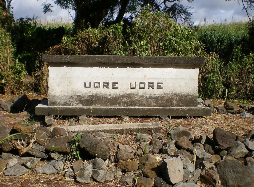 Гробница вождя Рату Удре Удре. Фото с сайта https://agentika.com/