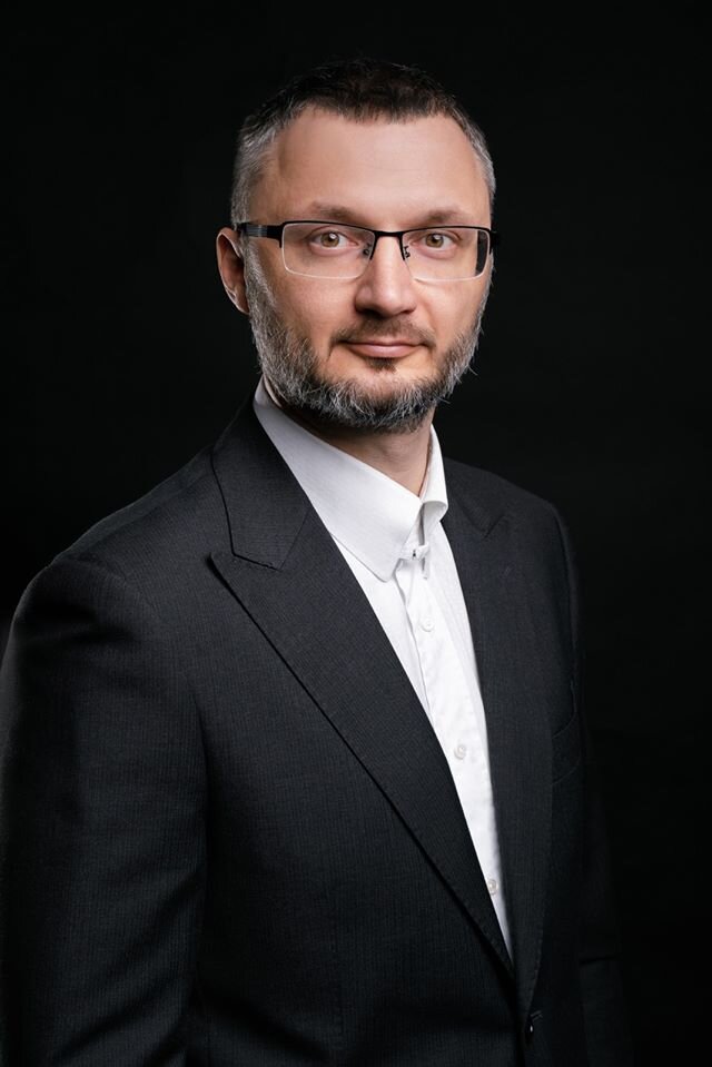 Вебинар 50. Олег руснак. Адриан беккер журналист. Дори ольга стрижка укладка наверх. Вебинар 50.