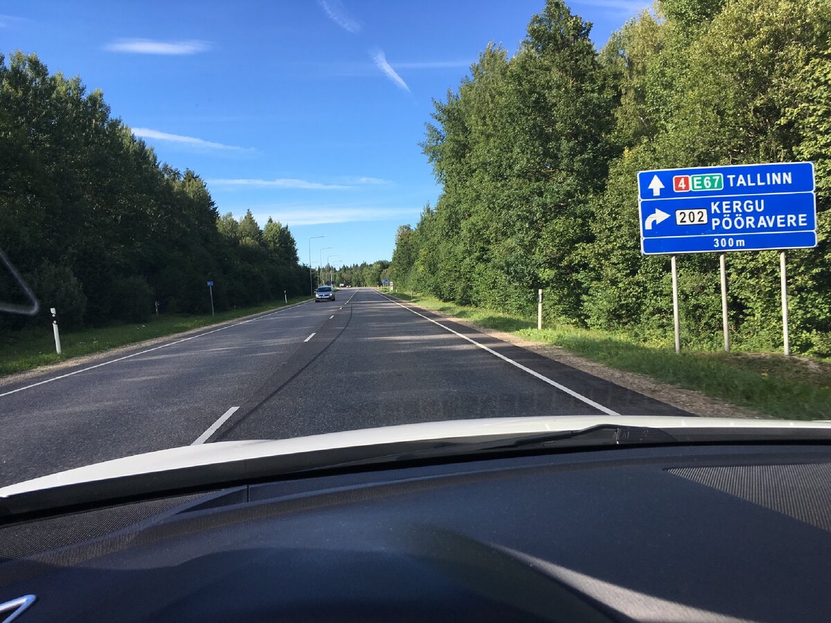 По пути в Таллин.