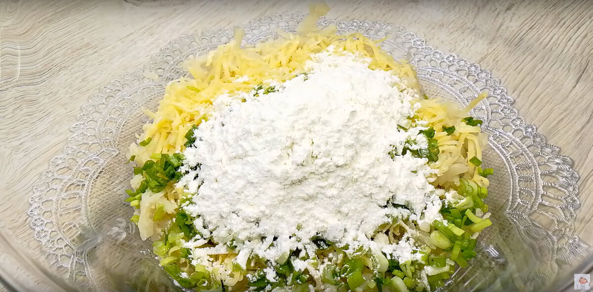 Смешал и готово! Полезный завтрак с овощами, зеленью и сыром за 15 минут