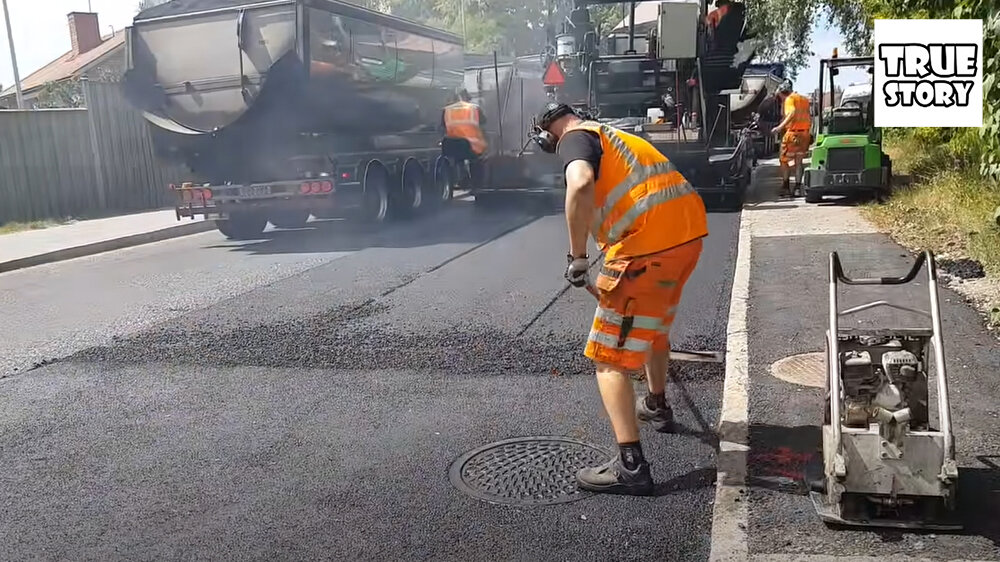 Германия - Как немцы ремонтируют дорогу? Увидел, как меняют асфальт в Берлине (отзыв)
