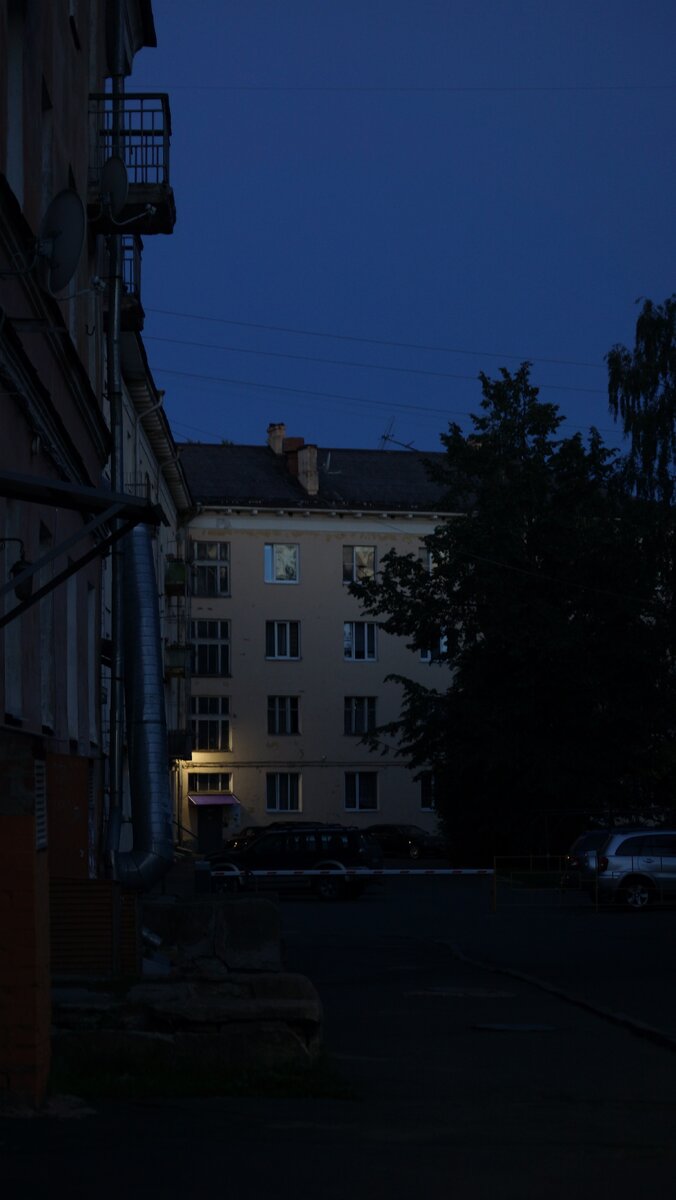 двор улицы Герцена, 28