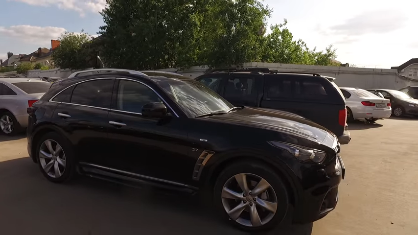 Infiniti  QX70 2016 года