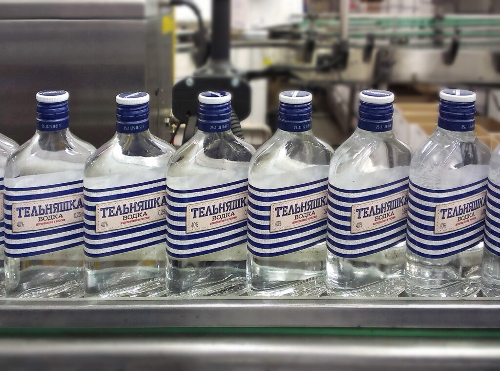 Присаживаться неудобно из-за формы, а так норм.