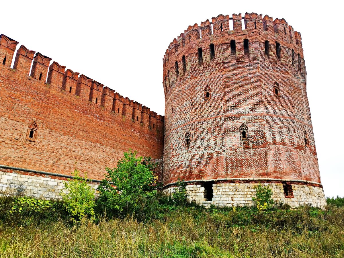 смоленская крепость история