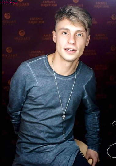 Александр Головин