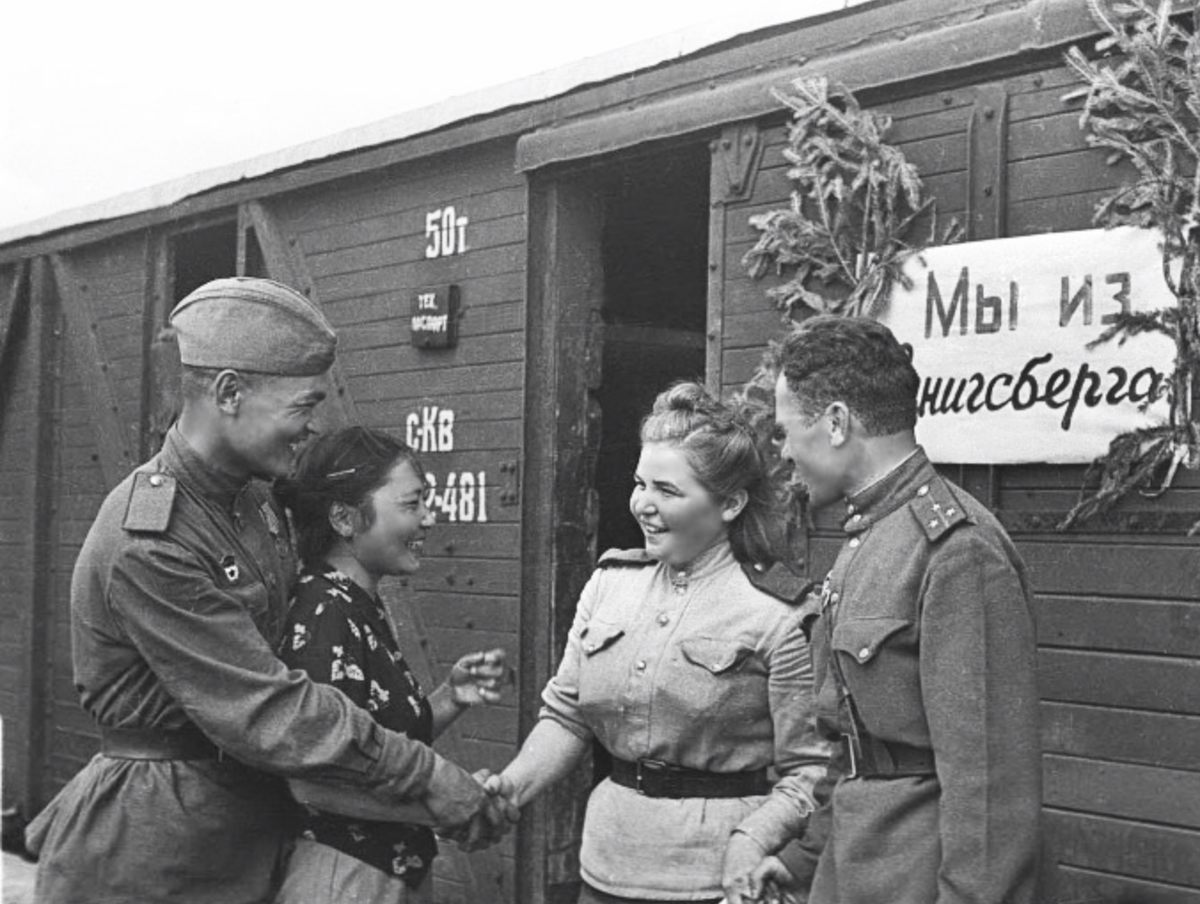 Победа кадра. Михаил Иванович Савин фотокорреспондент. Михаил Савин (1915-2006). Военный фотокорреспондент Михаил Савин. Михаил Савин фотограф ВОВ.