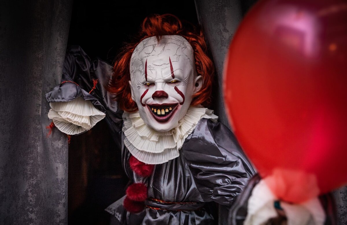 "Оно" - спектакль для публики 14+ в театре страшных историй