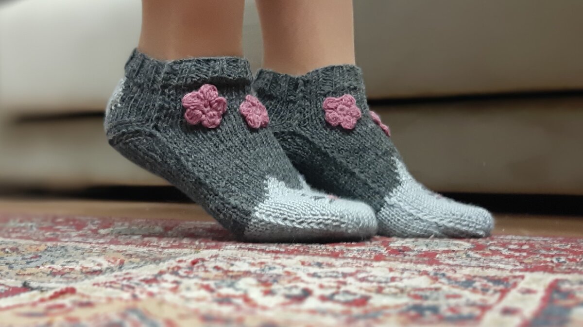 Носки двумя спицами