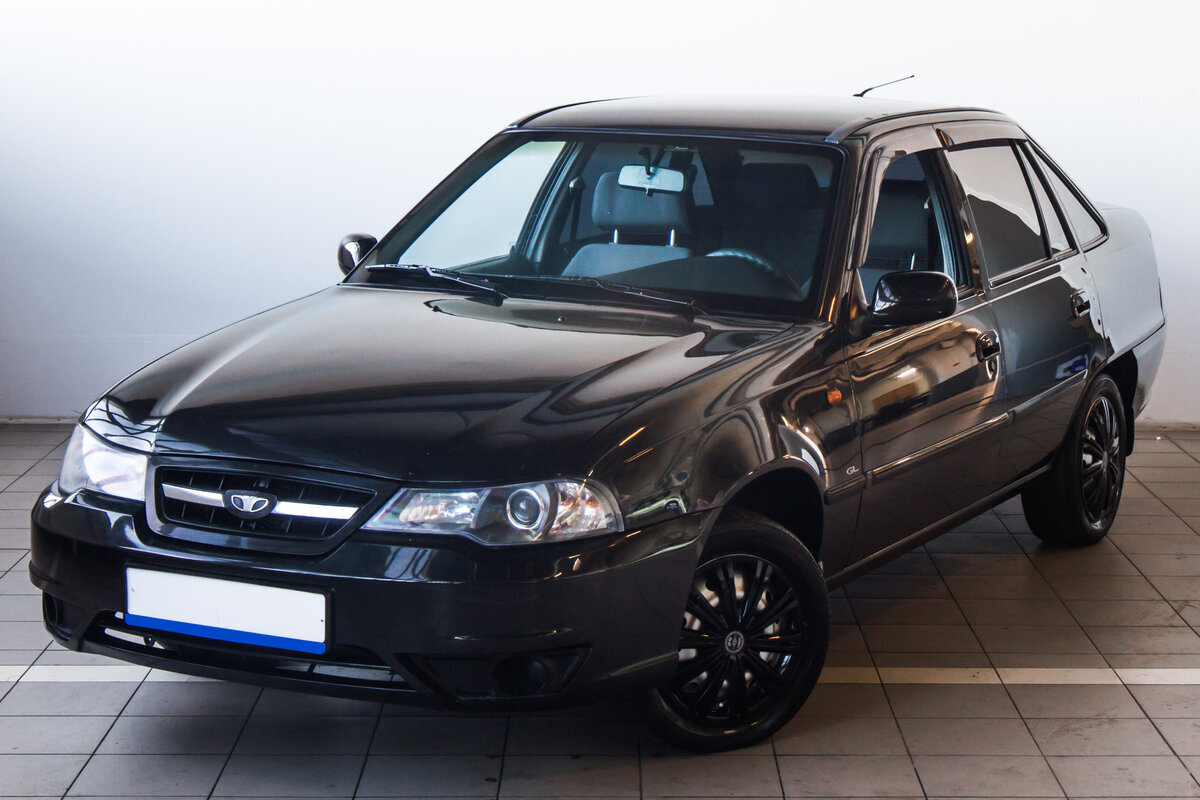 Машина Daewoo