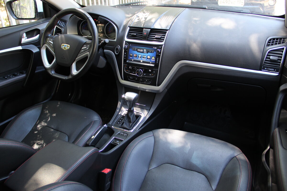 Ехал в такси на авто Geely Emgrand EC 7 2015 года с пробегом 315000 км, спросил у водителя, что он ремонтировал за это время