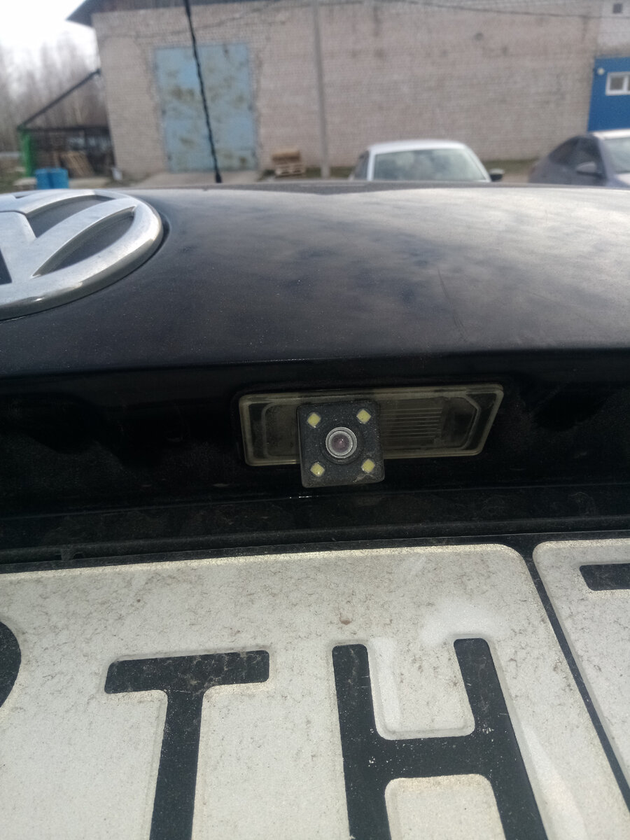 камера в плафон подсветки