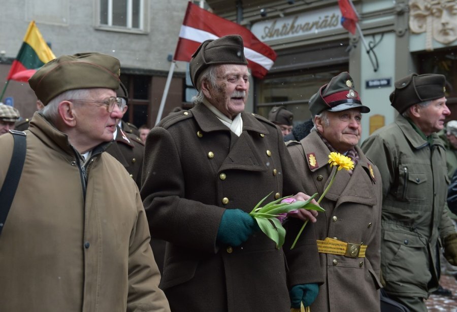 Недобитые легионеры. Источник фото: https://militaryarms.ru/armii-mira/vojska-ss/