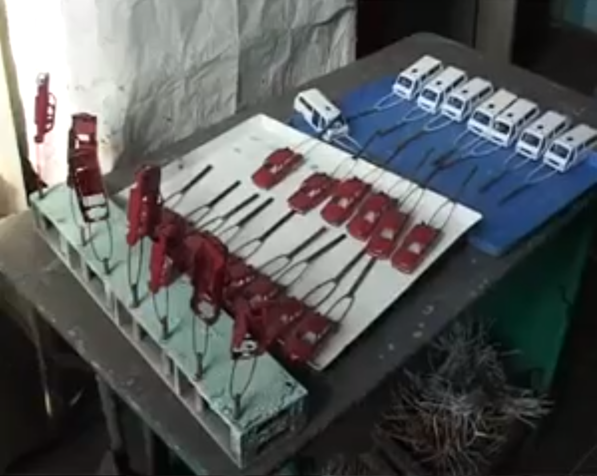 Еще раньше я увидел каким образом происходила процедура сушки. Да, довольно варварски, но дело не в этом... дело в "вилках"...