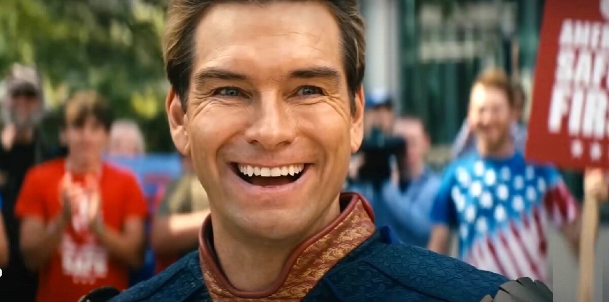 Настоящее актерское мастерство: Энтони Старр продолжает играть так, что его героя тянет удавить собственными руками всегда, как только он появляется в кадре. 