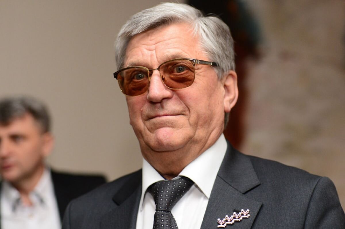    Александр Тихонов