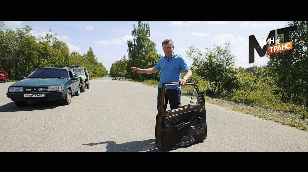 Субботин не баллончик несет к машине, а сразу деталь к баллончику