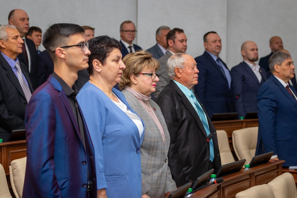 карпов законодательное собрание. сутурин заксобрание. новости республики алтай банкфакс. банкфакс лента. банкфакс алтайский край.