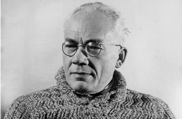 Для создания иллюстраций использовались материалы из сервиса Яндекс.Картинки.